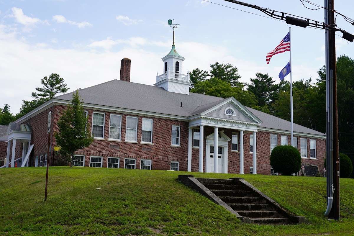 Tuftonboro Central School